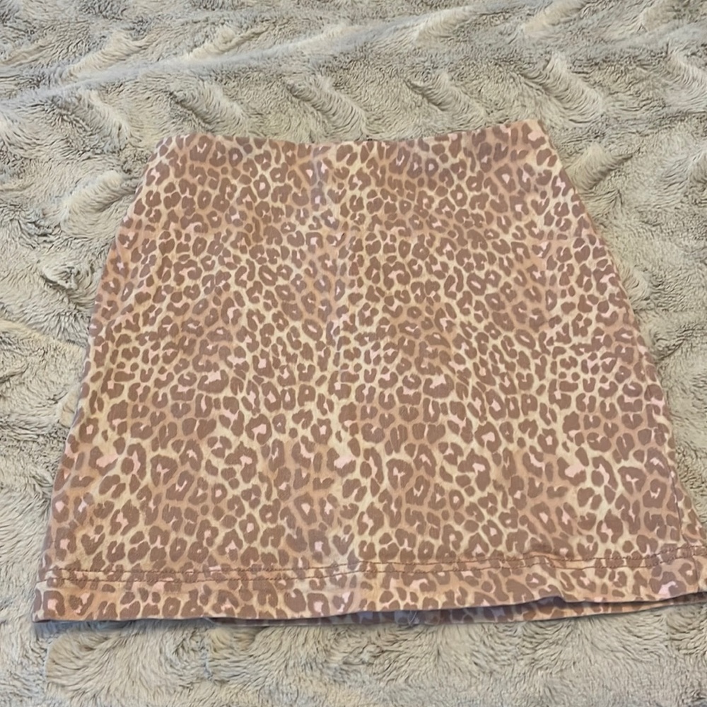 Light pink Cheetah mini skirt